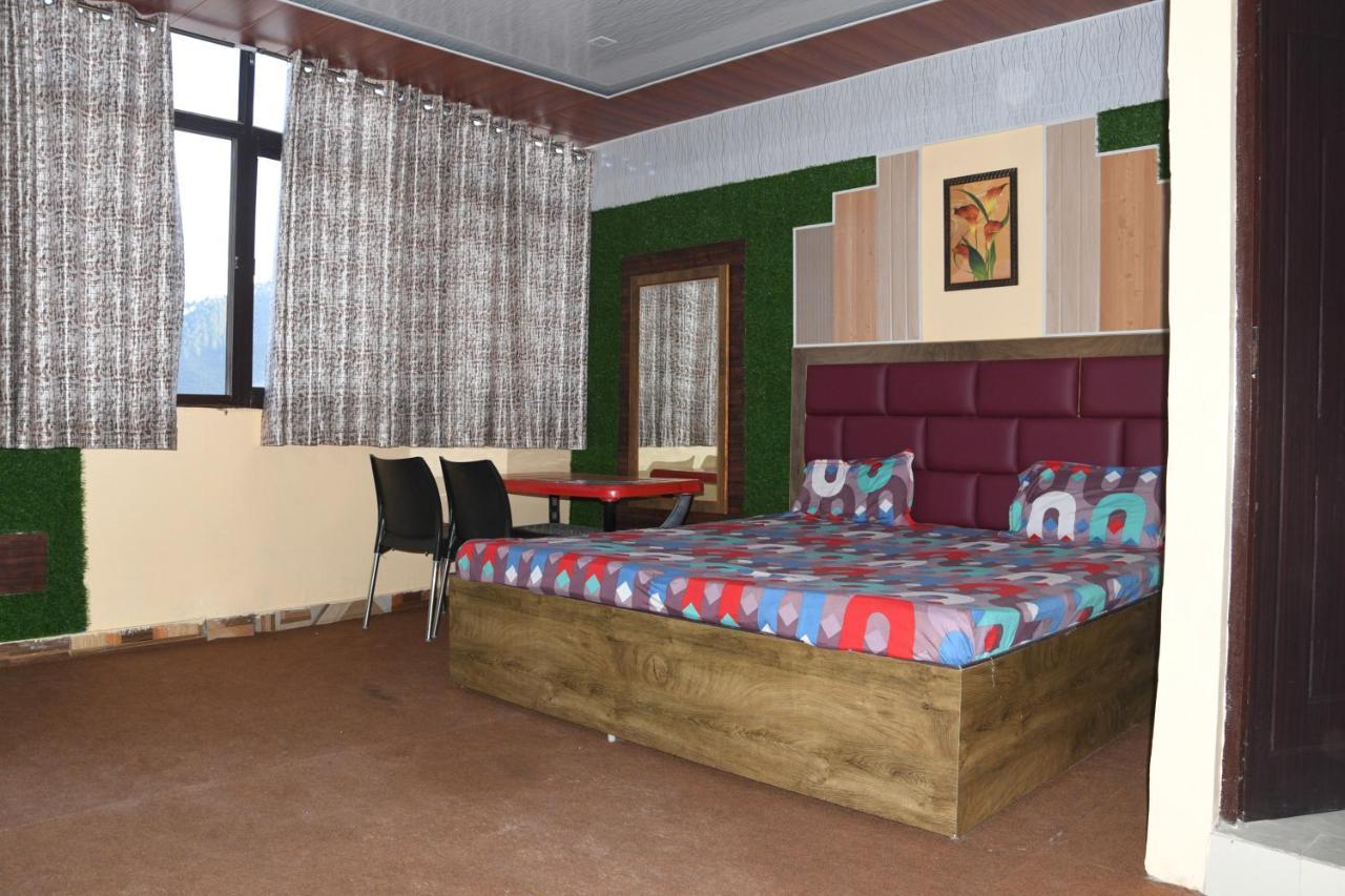 Hotel Mountain View And Rooftop Restaurant Pithorāgarh Exteriér fotografie